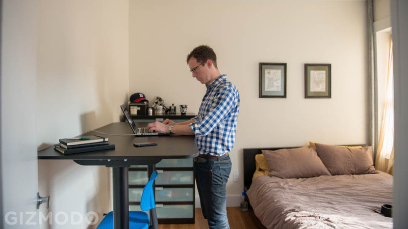 Illustration for article titled IKEA Sit/Stand Desk Review: I Can't Believe How Much I Like This